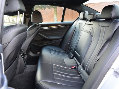 Used 2019 BMW 530i xDrive w/ Convenience Package image 12