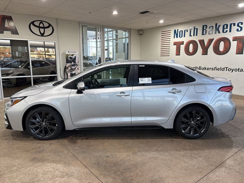 New 2026 Toyota Corolla SE image 7
