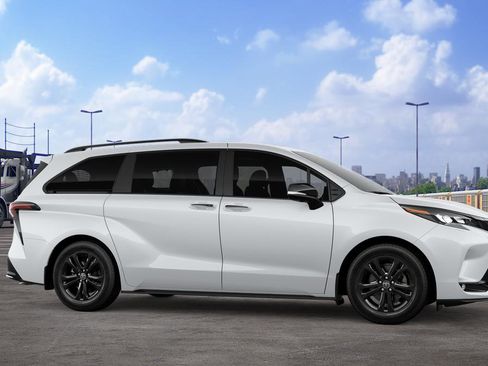 New 2026 Toyota Sienna XSE AWD/4WD image 15
