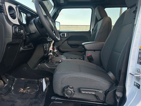 New 2026 Jeep Gladiator Sport image 2