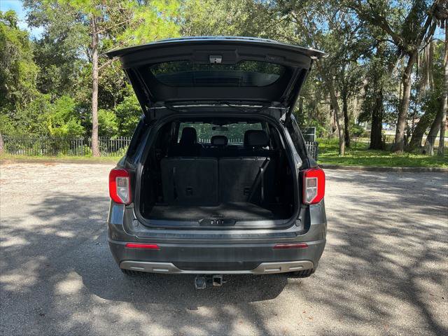 Used 2020 Ford Explorer XLT w/ Equipment Group 202A AWD/4WD image 16