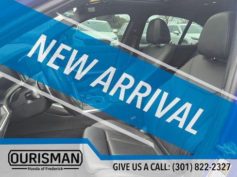 Used 2022 BMW 330i xDrive 330i xDrive w/ M Sport Package image 10