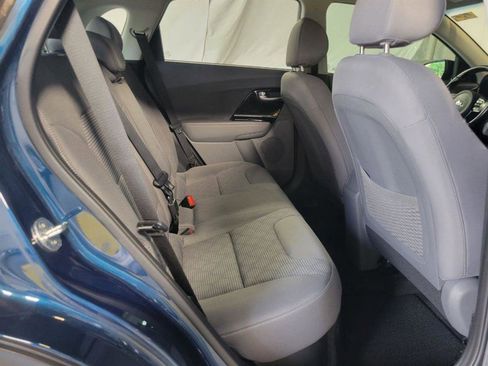 Used 2020 Kia Niro LXS image 13