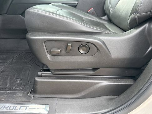 Used 2021 Chevrolet Tahoe Z71 w/ Z71 Signature Package image 13