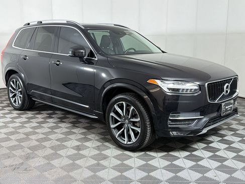 Used 2019 Volvo XC90 T5 Momentum w/ Protection Package Premier AWD/4WD image 7
