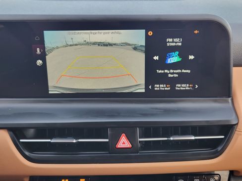 Used 2024 Kia Seltos EX image 19