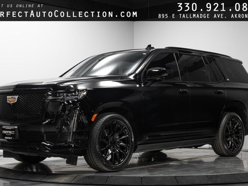 Used 2022 Cadillac Escalade Sport Platinum image 1