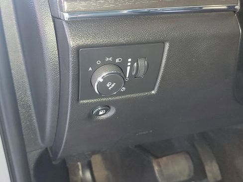 Used 2016 Jeep Grand Cherokee Limited image 8