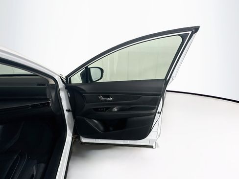 Used 2025 Nissan Murano SV AWD/4WD image 31