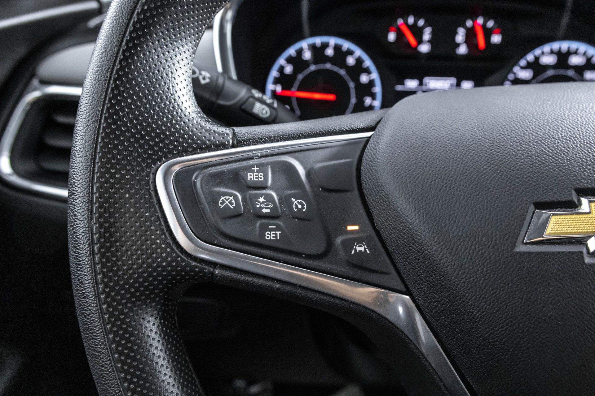 Used 2020 Chevrolet Equinox LS w/ LS Convenience Package FWD image 25