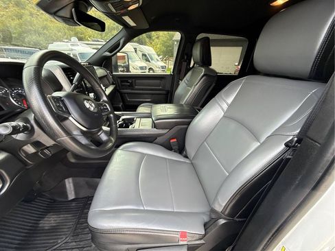 Used 2025 RAM 2500 Tradesman AWD/4WD image 27