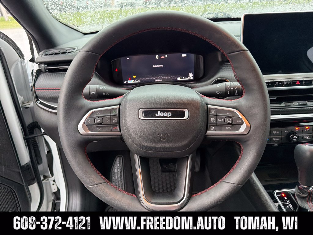 Used 2023 Jeep Compass Trailhawk w/ Trailhawk Elite Group AWD/4WD image 14