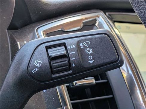 Used 2022 Ford Ranger Lariat w/ Equipment Group 501A High image 9