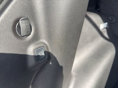 New 2026 Jeep Compass Limited w/ Sun, Sound & Navigation Group AWD/4WD image 18