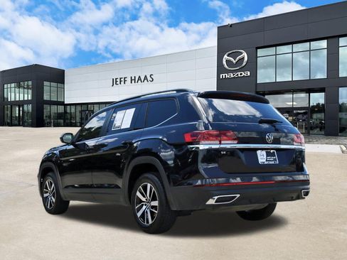 Used 2022 Volkswagen Atlas SE FWD image 2