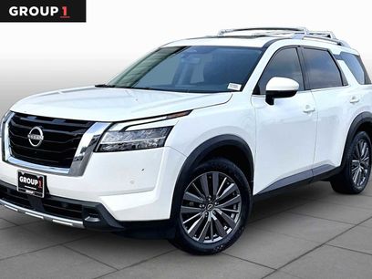 Used 2023 Nissan Pathfinder SL w/ SL Premium Package