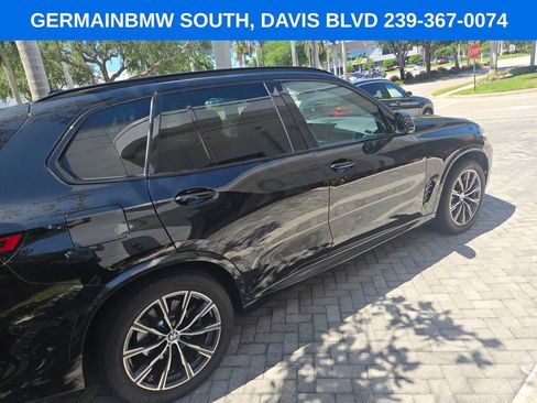 Certified 2024 BMW X5 xDrive40i w/ M Sport Package AWD/4WD image 13