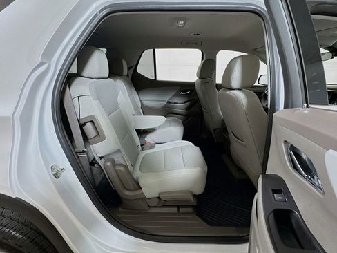 Used 2020 Chevrolet Traverse LT FWD image 25