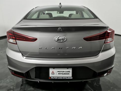 Used 2020 Hyundai Elantra SEL w/ Cargo Package (C1) FWD image 8