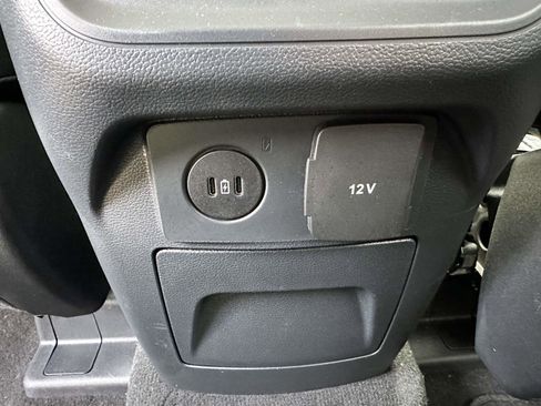 Used 2025 Ford Explorer Active image 15