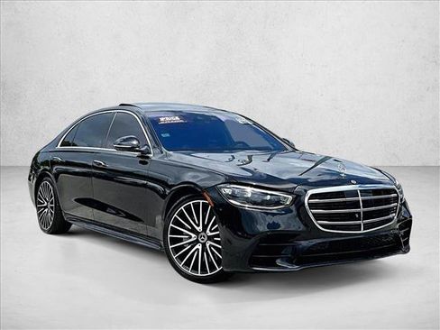 Used 2021 Mercedes-Benz S 580 4MATIC Sedan w/ AMG Line image 11