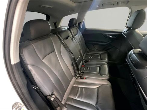 Used 2023 Audi Q7 3.0T Premium w/ Convenience Package AWD/4WD image 27