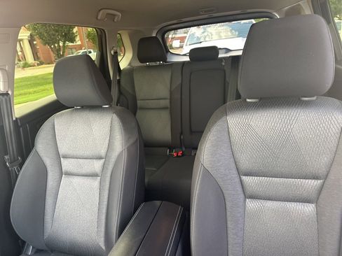 Used 2024 Nissan Rogue SV image 11