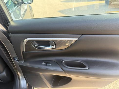 Used 2014 Nissan Altima 2.5 SL w/ Technology Package image 22