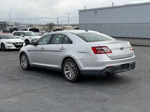 Used 2016 Ford Taurus Limited image 7