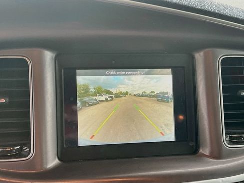 Used 2022 Dodge Charger SXT RWD image 13