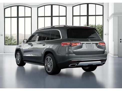 Used 2026 Mercedes-Benz GLS 450 4MATIC image 28