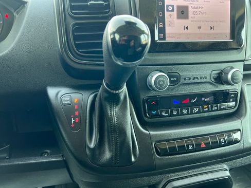 Used 2025 RAM ProMaster 2500 FWD image 24