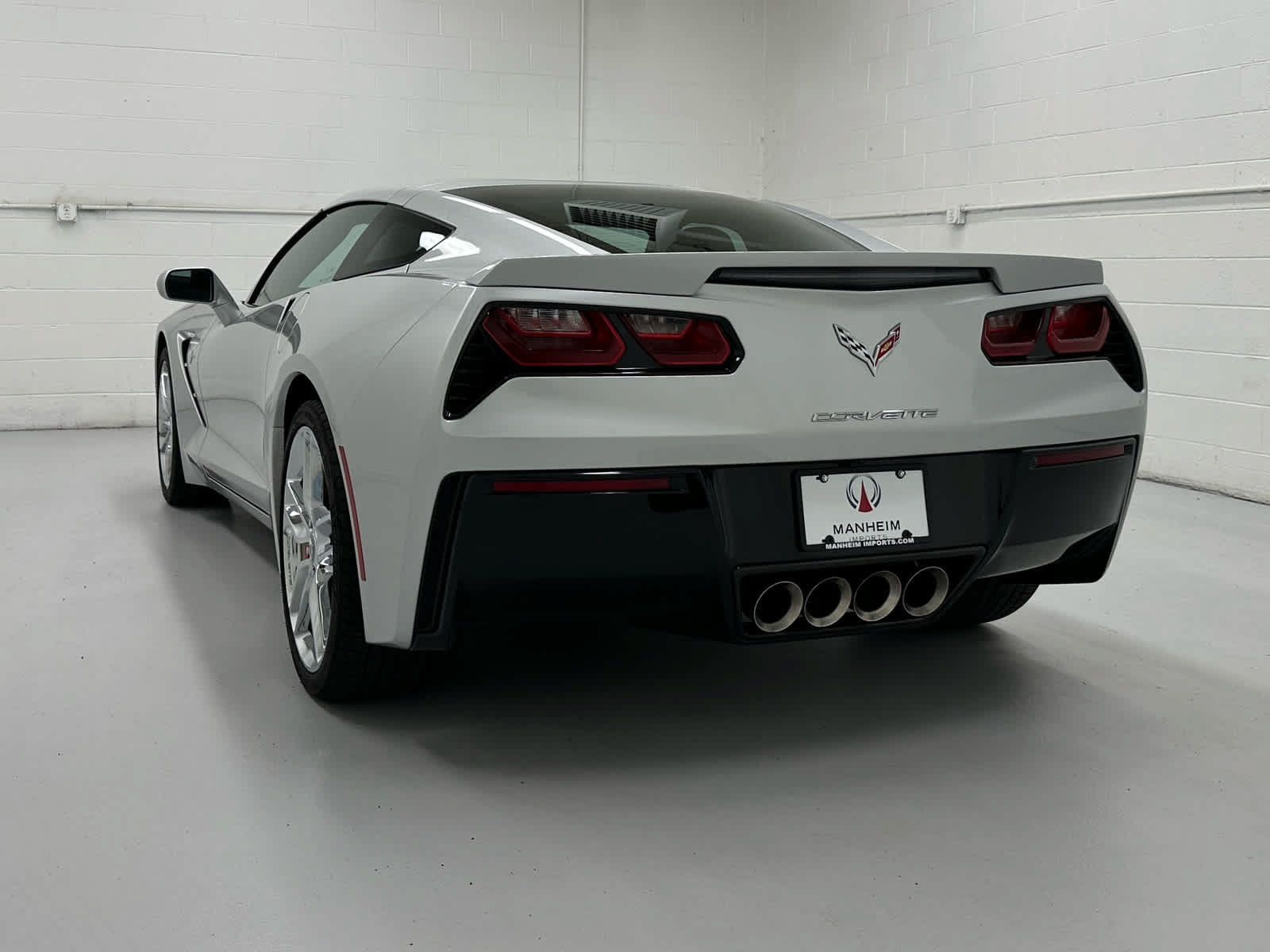 Used 2016 Chevrolet Corvette Stingray Coupe w/ 2LT Preferred Equipment Group RWD image 8