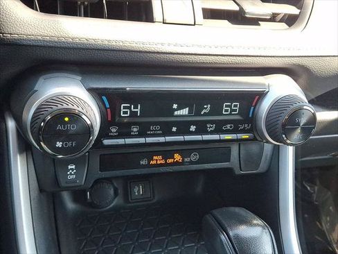 Certified 2024 Toyota RAV4 XLE AWD/4WD image 20
