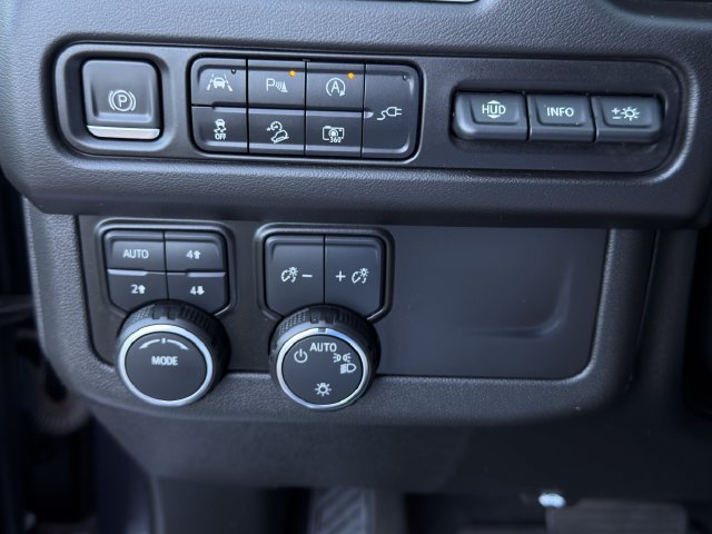 Certified 2022 Chevrolet Tahoe High Country AWD/4WD image 27