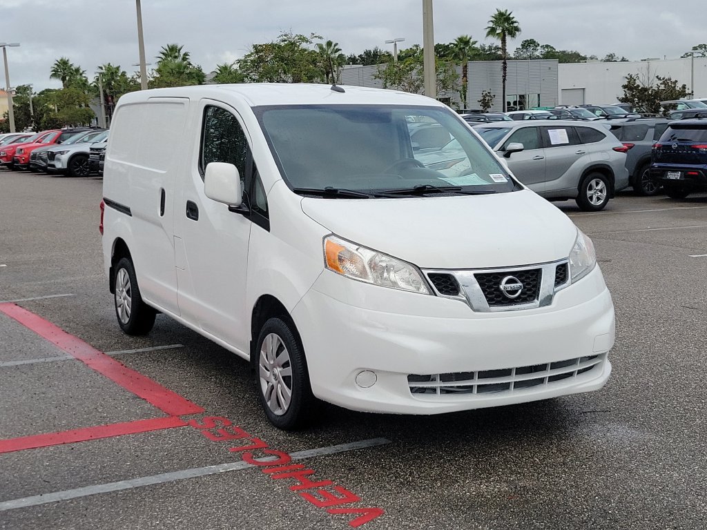 Used 2020 Nissan NV200 SV w/ Back Door Glass Package FWD image 2