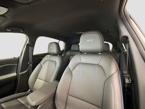 New 2026 Buick Envista Sport Touring w/ Convenience I Package FWD image 18