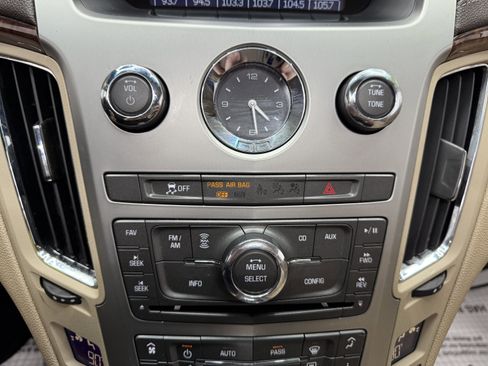 Used 2011 Cadillac CTS Luxury image 18