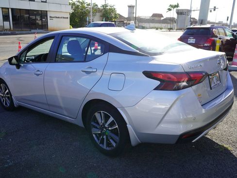 Used 2020 Nissan Versa SV FWD image 21