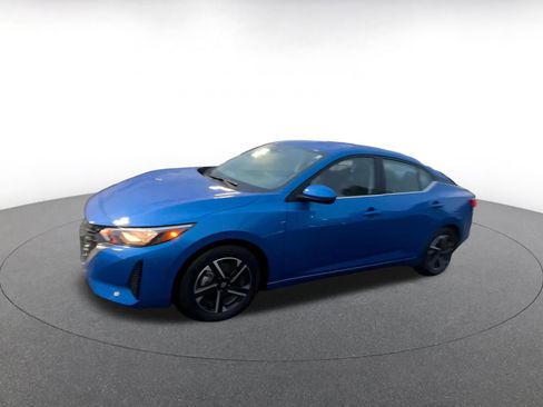 Used 2025 Nissan Sentra SV image 8