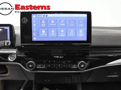 Used 2024 Honda Prologue EX image 11