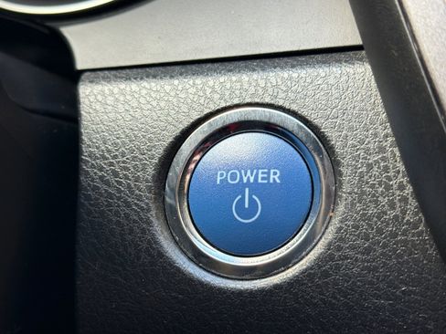 Used 2022 Toyota Camry XSE w/ Navigation Upgrade Package image 22