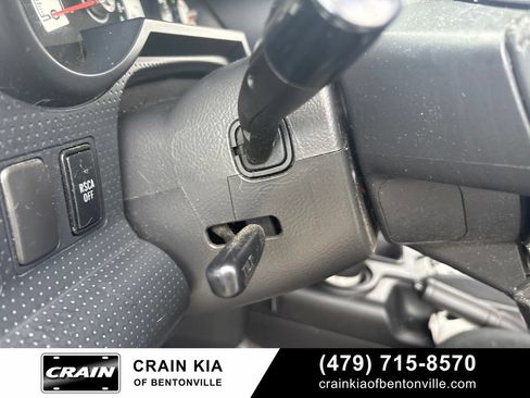 Used 2010 Toyota FJ Cruiser 4WD image 16