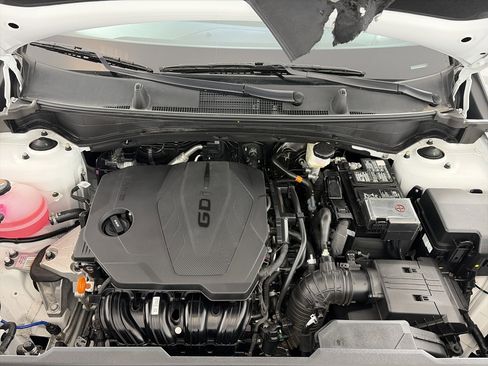 Used 2025 Kia Sportage X-Line w/ Premium Package image 11