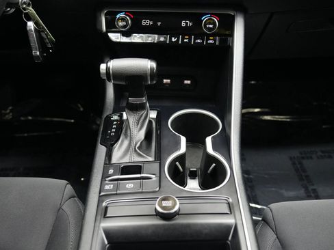 Used 2021 Kia K5 LX image 16