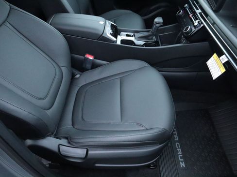 New 2026 Hyundai Santa Cruz SEL FWD image 17