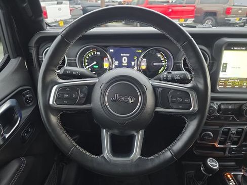 Used 2022 Jeep Wrangler Unlimited Sahara w/ Cold Weather Group image 21