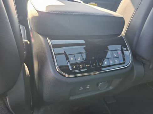 New 2026 INFINITI QX80 4WD image 17