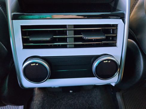 New 2026 Land Rover Range Rover SE image 26