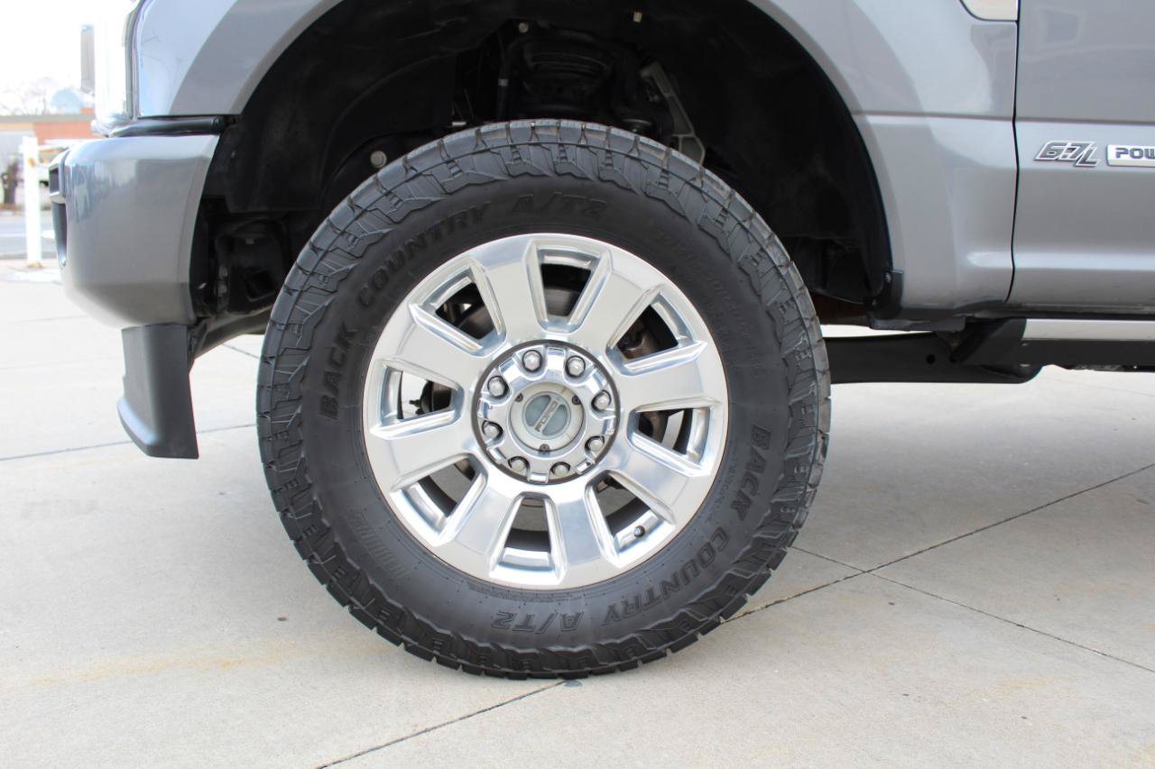 Used 2021 Ford F250 Platinum w/ FX4 Off-Road Package AWD/4WD image 37
